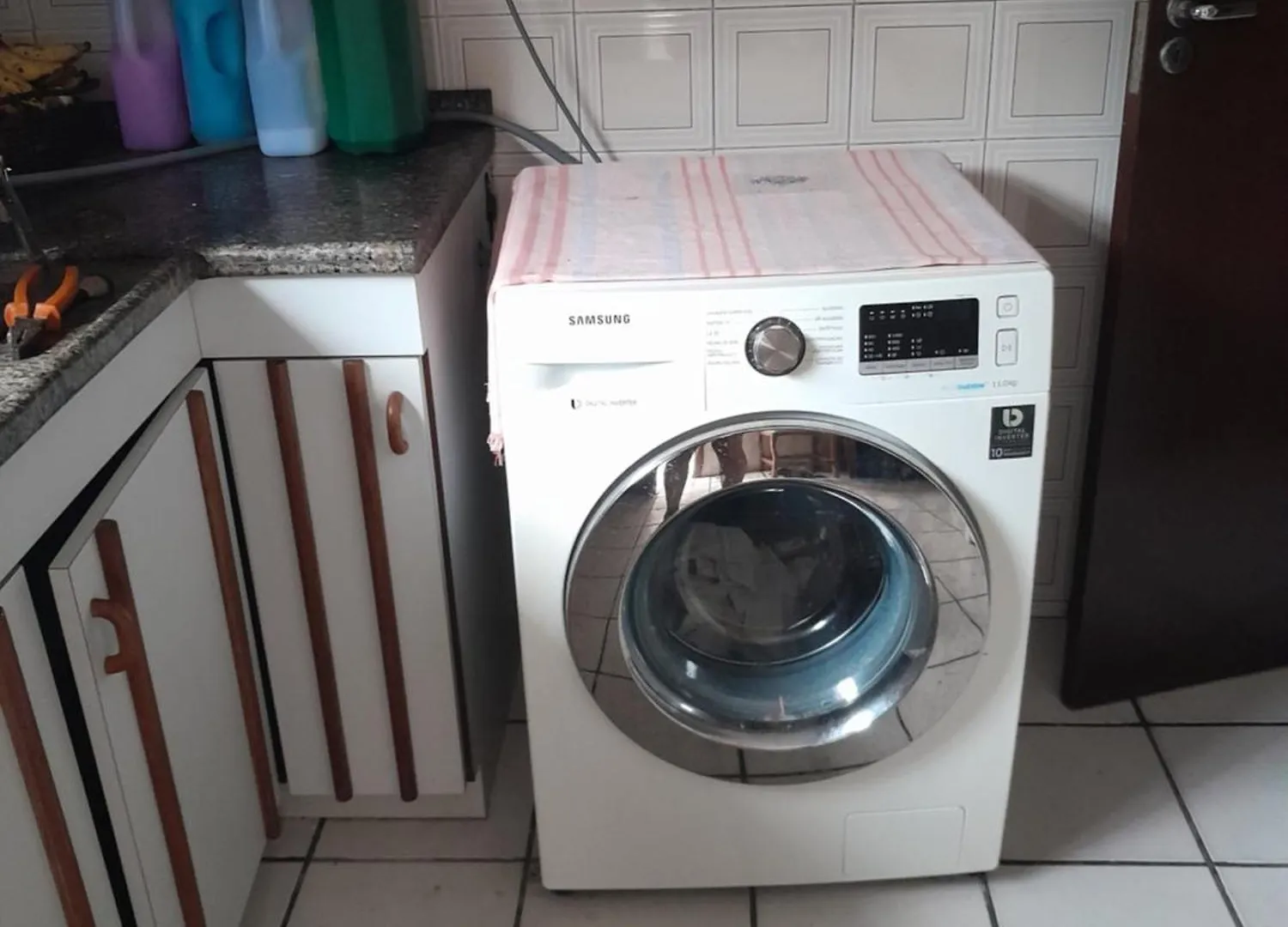 Quarto Com Banheiro Privativo Florianópolis 0*,  Brazília